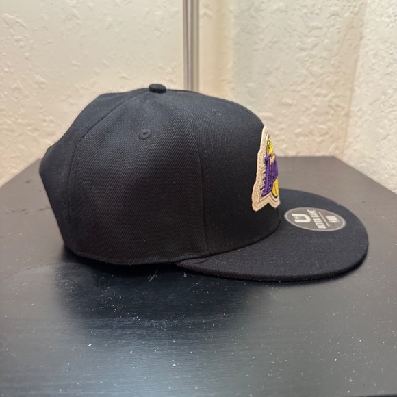 New With Tags Unisex Ultra Game Los Angeles Lakers Snapback Hat - Picture 5 of 9